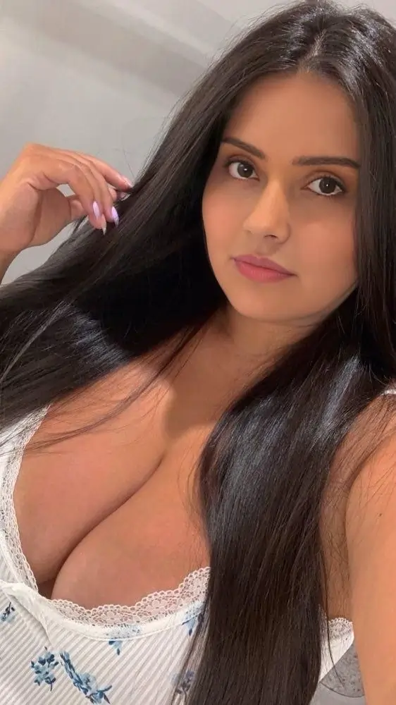 Riya Raipur Call Girl Service